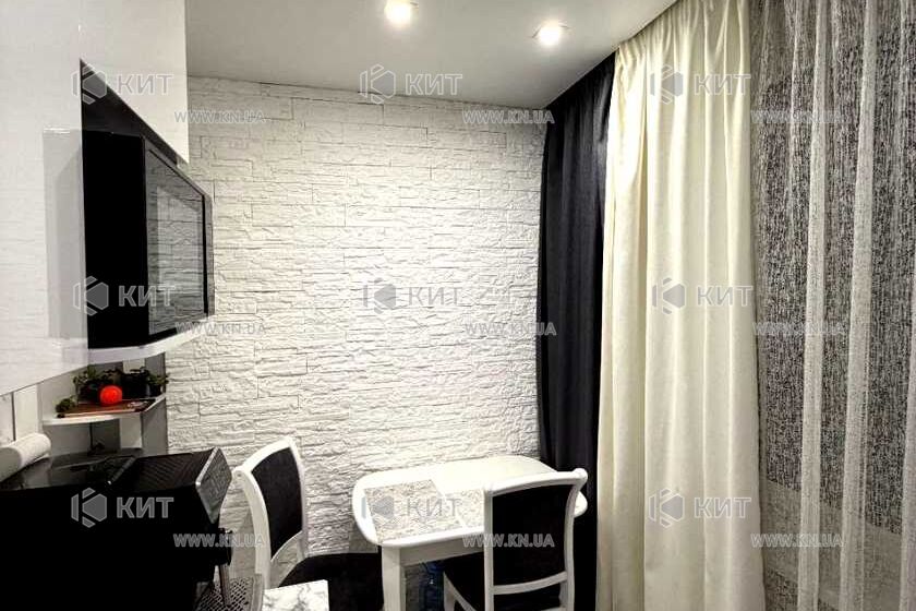 Продажа квартиры Харьков, ХТЗ, Рогань, 33м²