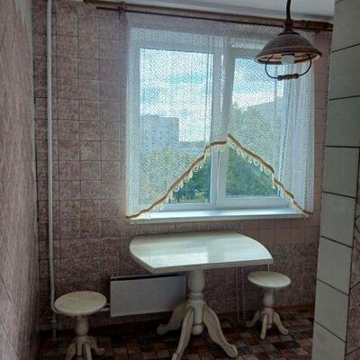 Продажа 	 Харьков,  Героев Харькова (Московский) пр.   304