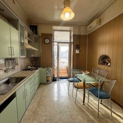 Продажа 	 Харьков,  Кандаурова ул.   3