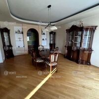 Продаж квартири Харків, Наукова, 130м²