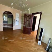 Продаж квартири Харків, Наукова, 130м²