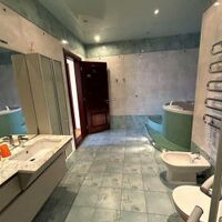 Продаж квартири Харків, Наукова, 130м²