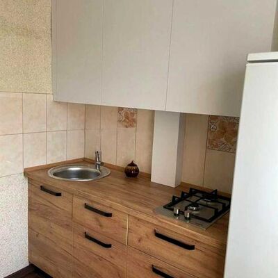 Продажа 	 Харків,  Байрона (Героїв Сталінграда) пр.   5/1