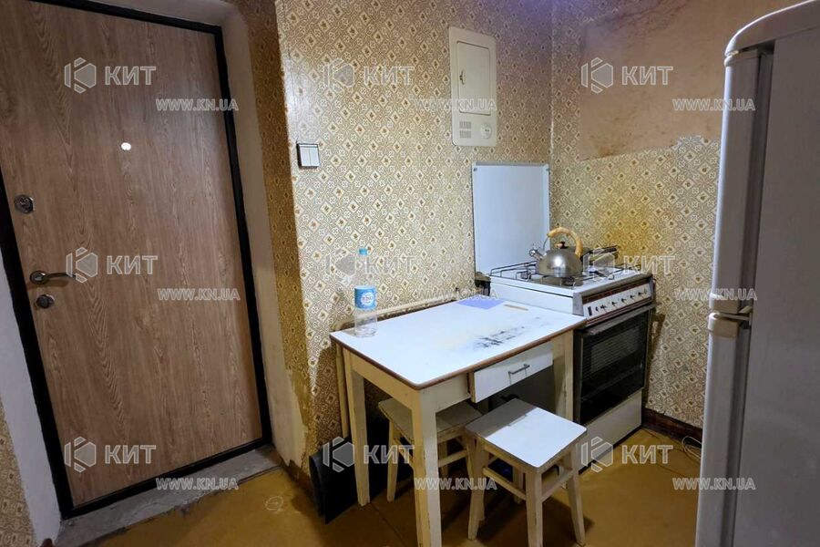 Продаж квартири Харків, ХТЗ, Рогань, 28м²