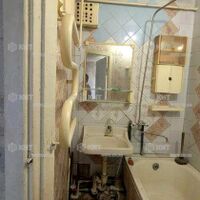 Продаж квартири Харків, ХТЗ, Рогань, 48м²