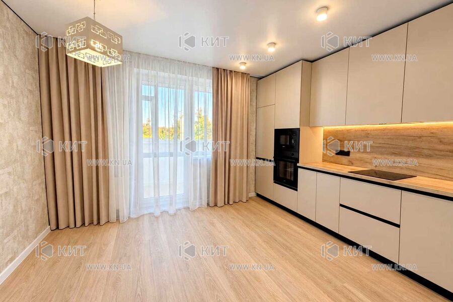 Продаж квартири Харків, ХТЗ, Рогань, 67.6м²