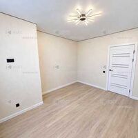 Продаж квартири Харків, ХТЗ, Рогань, 67.6м²