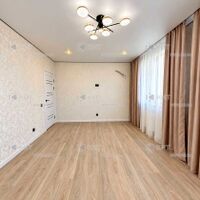 Продаж квартири Харків, ХТЗ, Рогань, 67.6м²