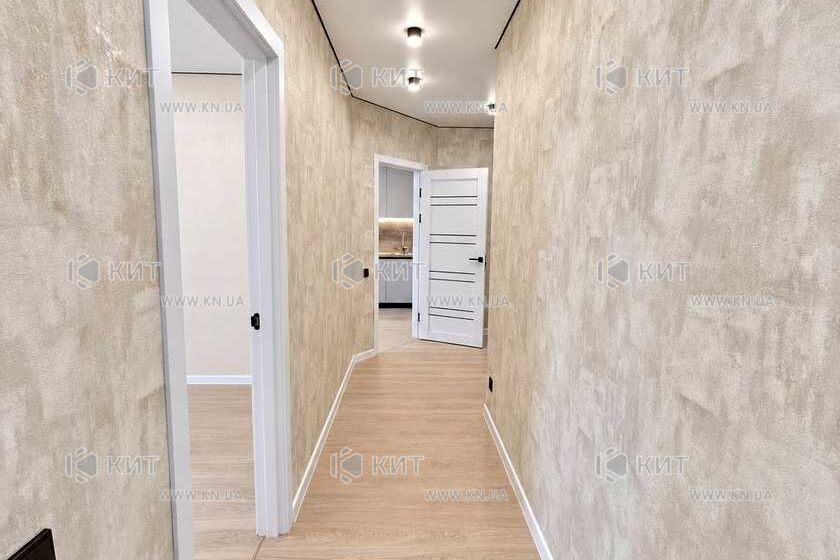 Продаж квартири Харків, ХТЗ, Рогань, 67.6м²