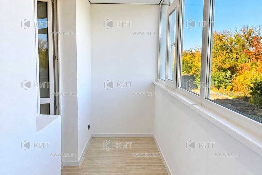 Продаж квартири Харків, ХТЗ, Рогань, 67.6м²