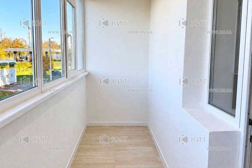 Продаж квартири Харків, ХТЗ, Рогань, 67.6м²