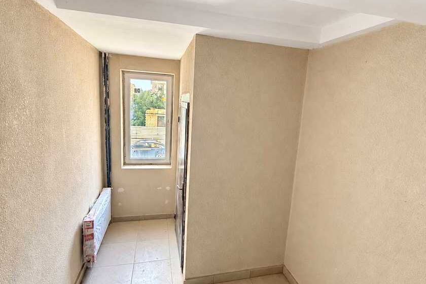 Продаж квартири Харків, ХТЗ, Рогань, 67.6м²
