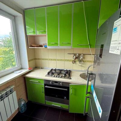 Продажа 	 Харків,  Світла вул.   10