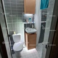 Продаж квартири Харків, ХТЗ, Рогань, 18м²
