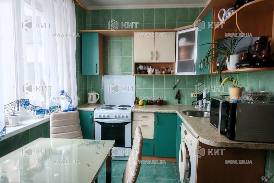 Продаж квартири Харків, ХТЗ, Рогань, 72м²