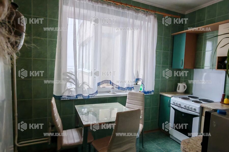 Продаж квартири Харків, ХТЗ, Рогань, 72м²