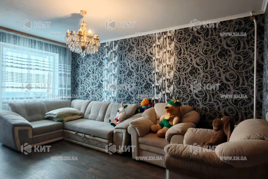 Продаж квартири Харків, ХТЗ, Рогань, 72м²