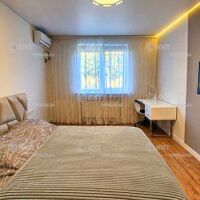 Продаж квартири Харків, Олексіївка, 56м²