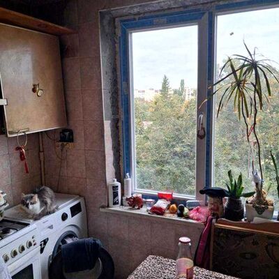 Продажа 	 Харків,  Аерокосмічний (Гагаріна) пр.   47А