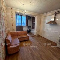 Продаж квартири Харків, Північна Салтівка 3, 84м²