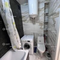 Продаж квартири Харків, ХТЗ, Рогань, 40м²