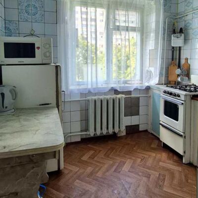 Продажа 	 Харьков,  Александровский (Косиора) пр.   116
