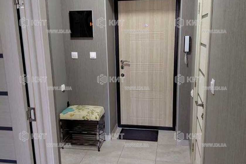 Продаж квартири Харків, ХТЗ, Рогань, 40м²