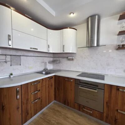 Продажа 	 Харків,  Аерокосмічний (Гагаріна) пр.   177