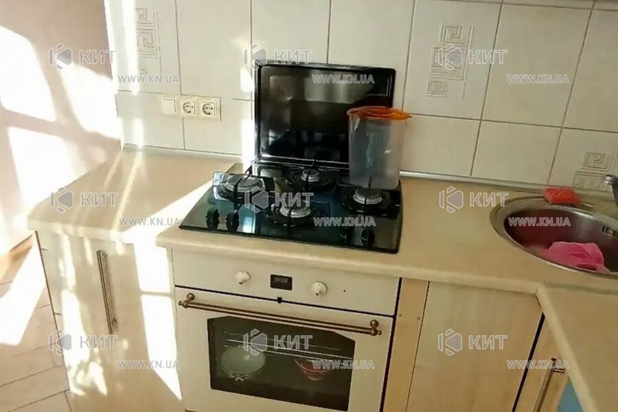 Продаж квартири Харків, ХТЗ, Рогань, 68м²