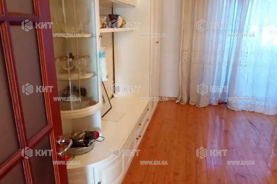 Продаж квартири Харків, ХТЗ, Рогань, 68м²