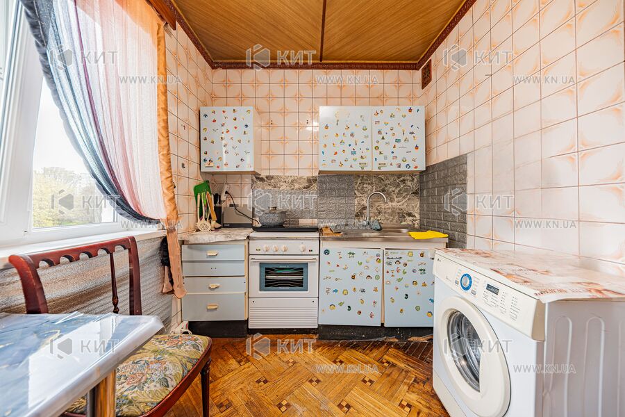 Продаж квартири Харків, Залютино, 50м²