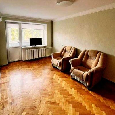 Продажа 	 Харків,  Науки (Леніна) пр.   66