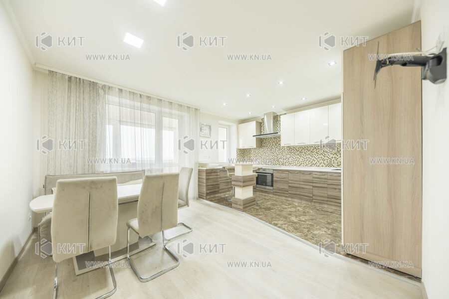 Продаж квартири Харків, Малишева, 135м²