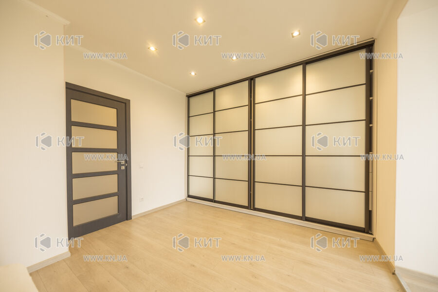 Продаж квартири Харків, Малишева, 135м²