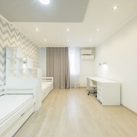 Продаж квартири Харків, Малишева, 135м²