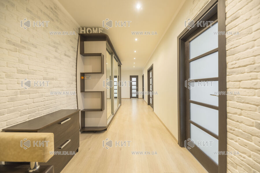 Продаж квартири Харків, Малишева, 135м²