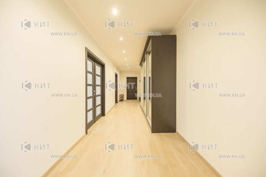 Продаж квартири Харків, Малишева, 135м²