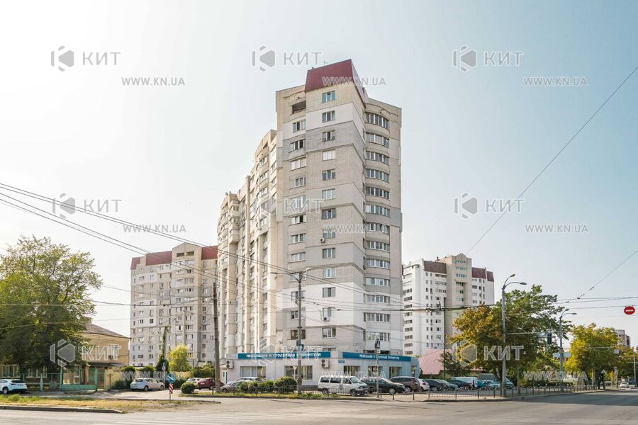 Продаж квартири Харків, Малишева, 135м²