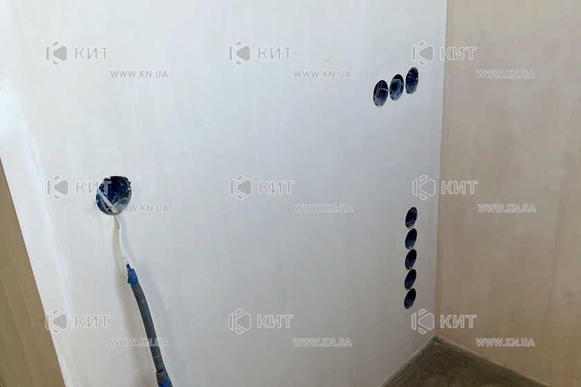 Продаж квартири Харків, ХТЗ, Рогань, 48м²