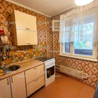 Продаж квартири Харків, ХТЗ, Рогань, 36м²