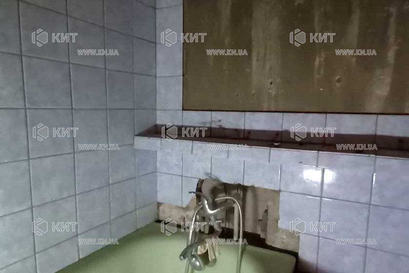 Продаж квартири Харків, ХТЗ, Рогань, 33м²
