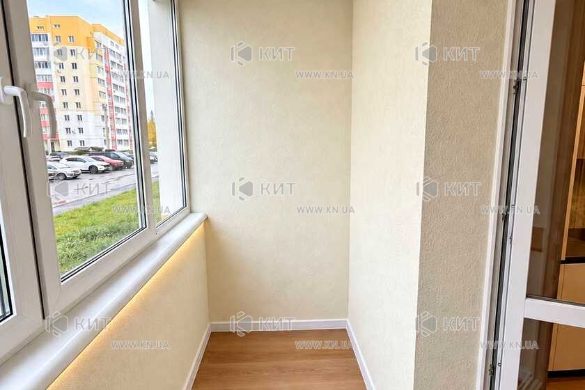 Продаж квартири Харків, ХТЗ, Рогань, 56.5м²