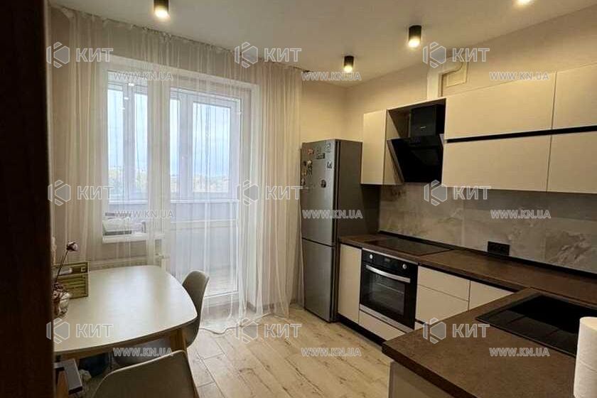 Продаж квартири Харків, ХТЗ, Рогань, 40м²
