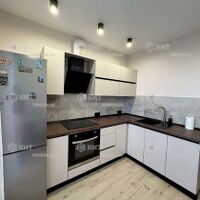 Продаж квартири Харків, ХТЗ, Рогань, 40м²