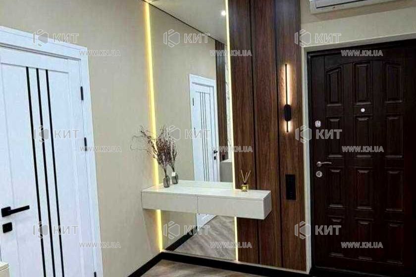 Продаж квартири Харків, ХТЗ, Рогань, 45м²