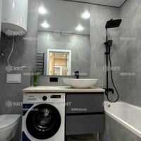 Продаж квартири Харків, ХТЗ, Рогань, 45м²