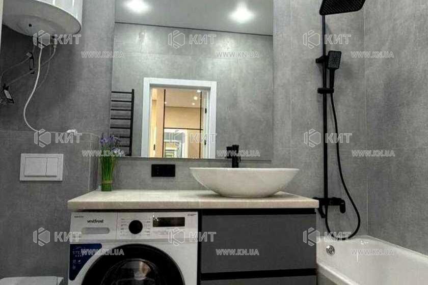 Продаж квартири Харків, ХТЗ, Рогань, 45м²