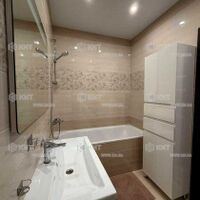 Продаж квартири Харків, ХТЗ, Рогань, 40м²