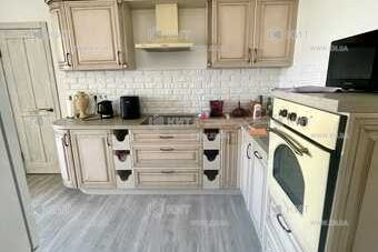 Продаж квартири Харків, Клочківська, 135.4м²