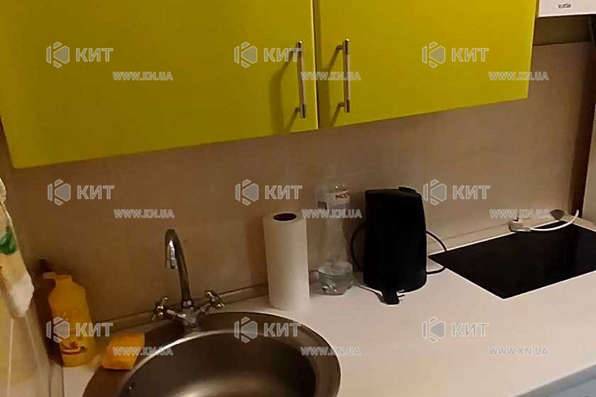 Продаж квартири Харків, Салтівка(Бараб.,Україна), 19м²